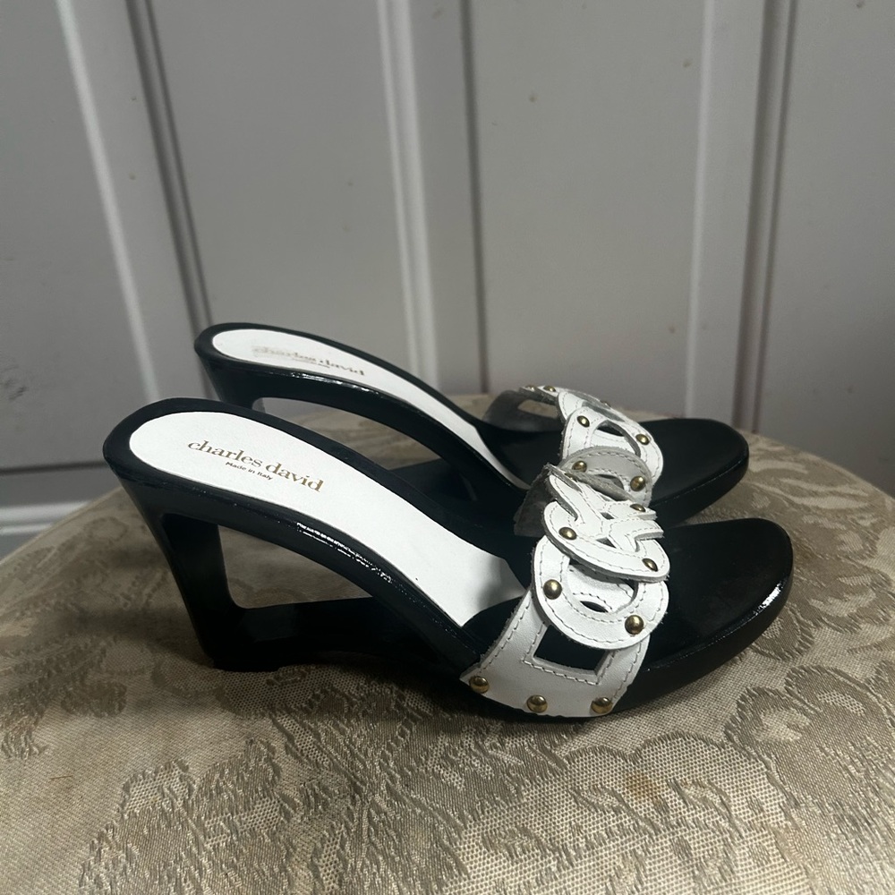 Charles David Black and White Patent Studded Slide Heels Sz 8
